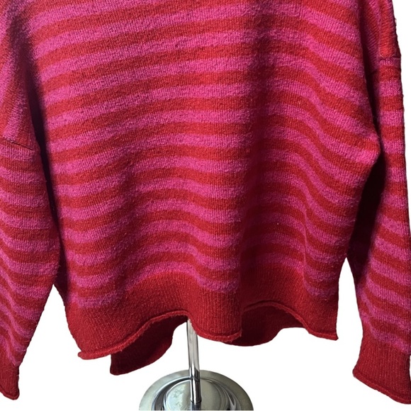 Little Lies Stripe Mock Neck Mohair Wool Blend Relaxed Fit Red Pink Sweater M - Picture 5 of 13